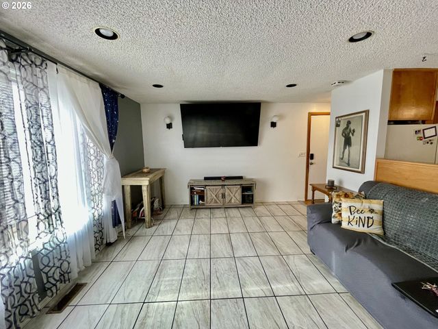 309 Lake Ave, La Grande, OR 97850