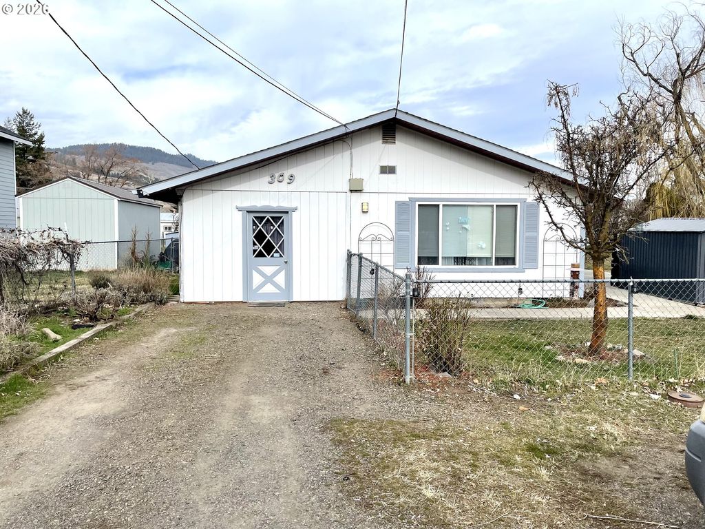 309 Lake Ave, La Grande, OR 97850