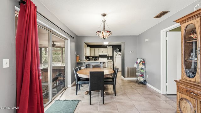 4335 Country Club Boulevard, Chipley, FL 32428