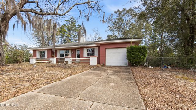 4335 Country Club Boulevard, Chipley, FL 32428