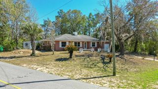 4335 Country Club Boulevard, Chipley, FL 32428