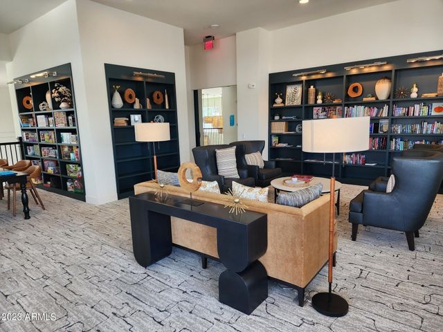 7460 N Zanjero Boulevard B1, Glendale, AZ 85305