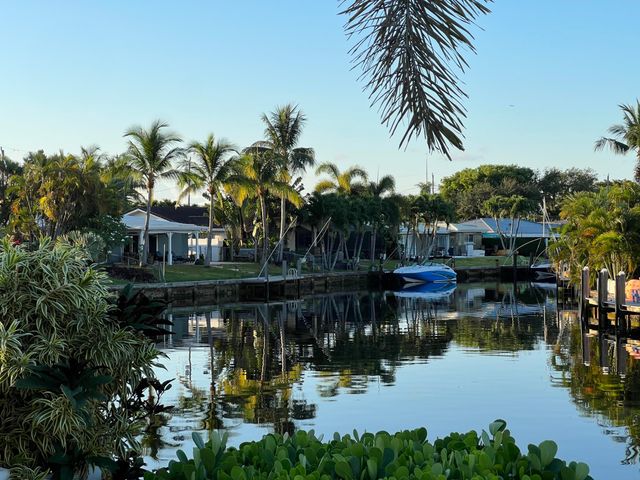 1850 NE 65th Street, Fort Lauderdale, FL 33308