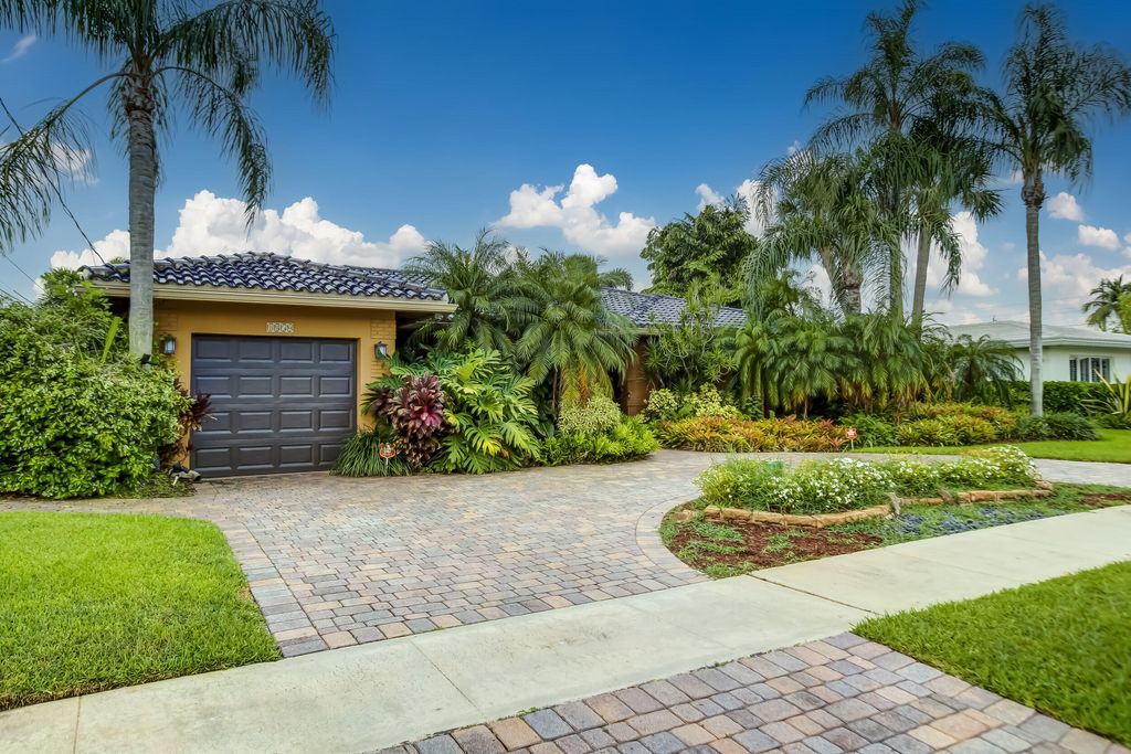 1850 NE 65th Street, Fort Lauderdale, FL 33308