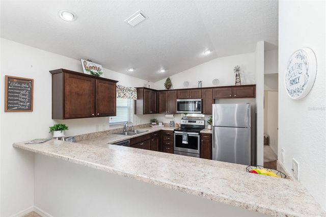7372 SE 168TH MITZI STREET, The Villages, FL 32162
