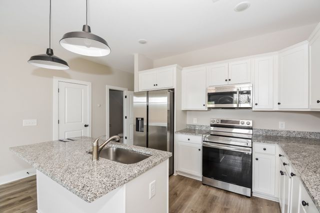 134 Noble Park Cir, Gallatin, TN 37066