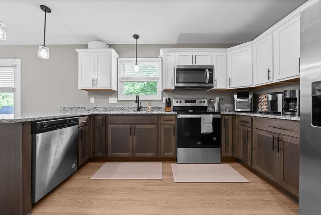 1177 Cottonwood Drive, Clarksville, TN 37040