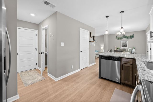1177 Cottonwood Drive, Clarksville, TN 37040