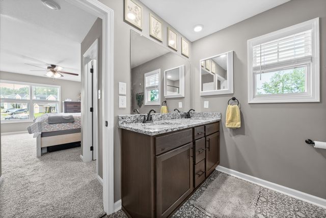 1177 Cottonwood Drive, Clarksville, TN 37040