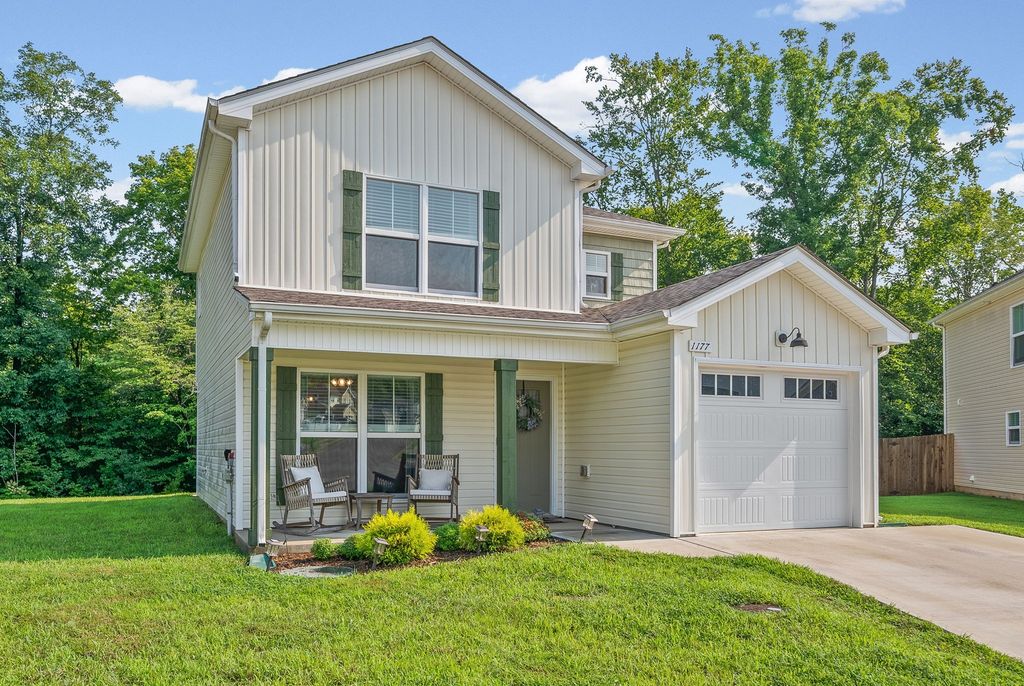 1177 Cottonwood Drive, Clarksville, TN 37040