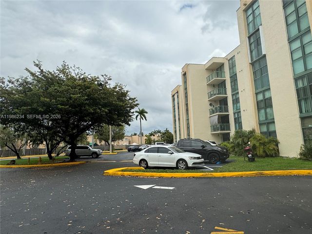 2075 SW 122nd Ave 417, Miami, FL 33175