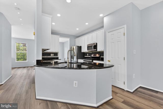 46840 MOUNTAIN LAUREL TER, Sterling, VA 20164