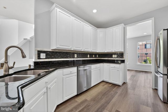 46840 MOUNTAIN LAUREL TER, Sterling, VA 20164