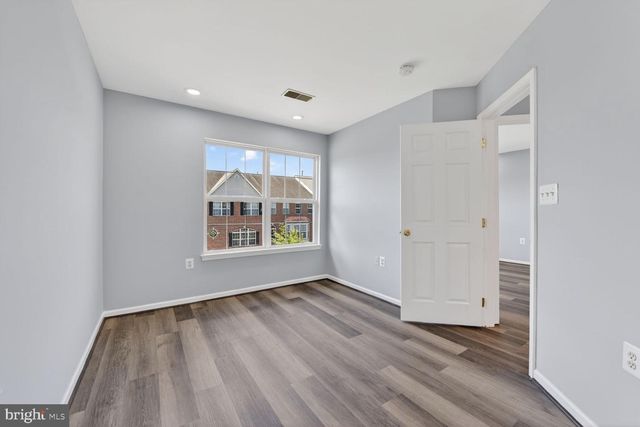 46840 MOUNTAIN LAUREL TER, Sterling, VA 20164