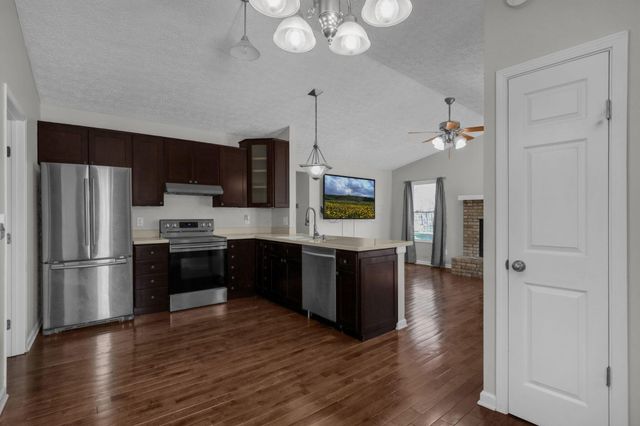 2926 Royalwood Drive, Dublin, OH 43017