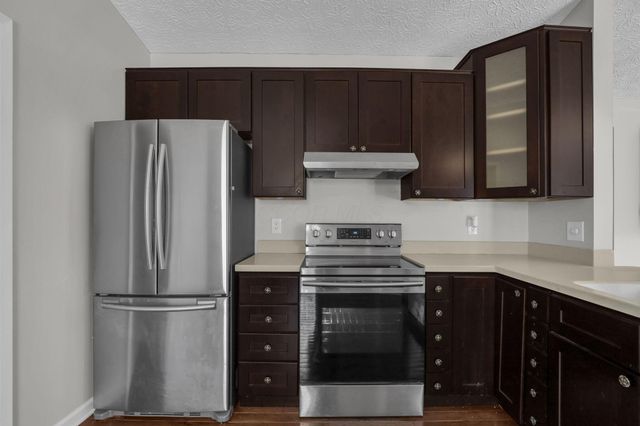 2926 Royalwood Drive, Dublin, OH 43017