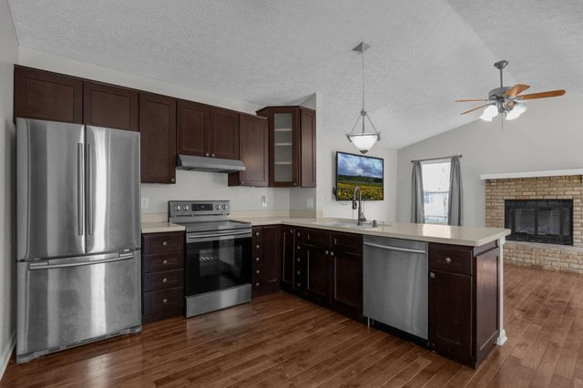 2926 Royalwood Drive, Dublin, OH 43017