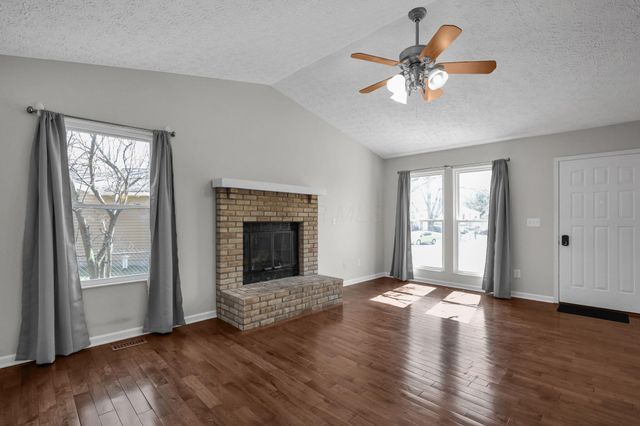 2926 Royalwood Drive, Dublin, OH 43017