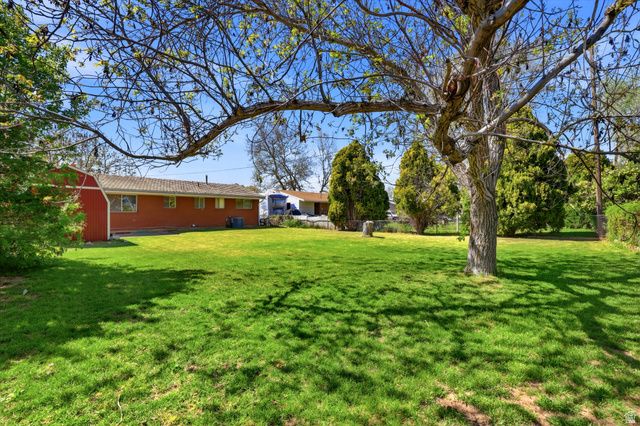 2348 N 770 W, Clinton, UT 84015