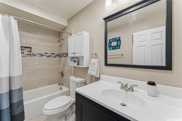 94-703 Kime Street, Waipahu, HI 96797