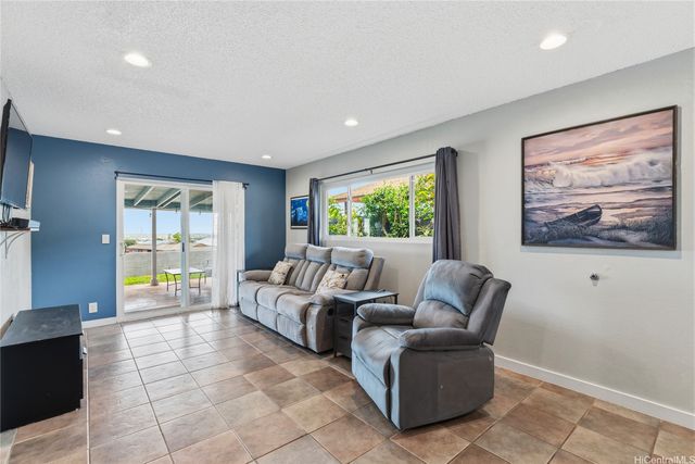 94-703 Kime Street, Waipahu, HI 96797
