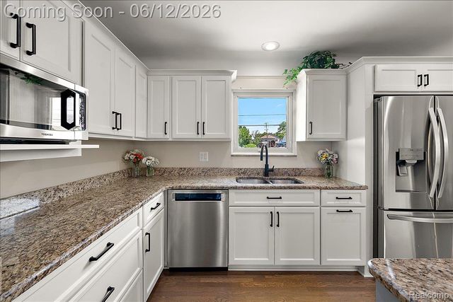 22461 Benjamin Street, St. Clair Shores, MI 48081