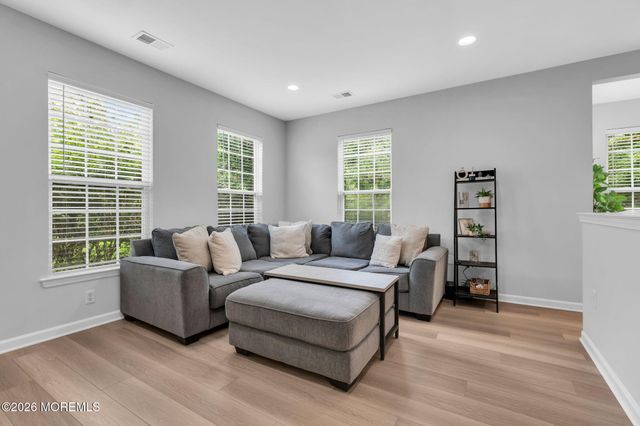 41 Bryce Lane 1401, Manahawkin, NJ 08050