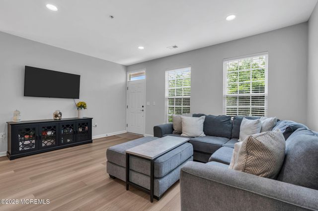 41 Bryce Lane 1401, Manahawkin, NJ 08050