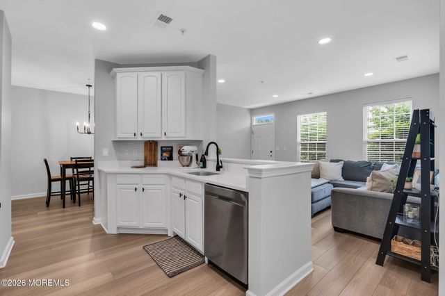 41 Bryce Lane 1401, Manahawkin, NJ 08050