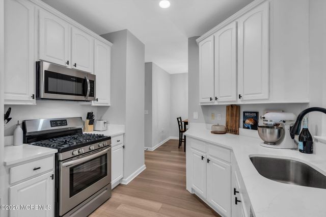 41 Bryce Lane 1401, Manahawkin, NJ 08050