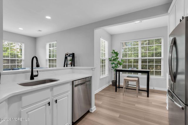 41 Bryce Lane 1401, Manahawkin, NJ 08050