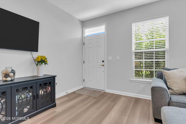 41 Bryce Lane 1401, Manahawkin, NJ 08050