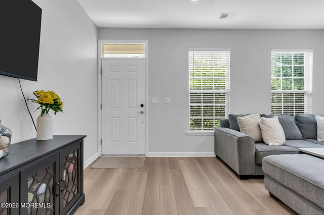 41 Bryce Lane 1401, Manahawkin, NJ 08050
