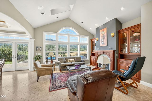4337 Pioneer Road, Medford, OR 97501