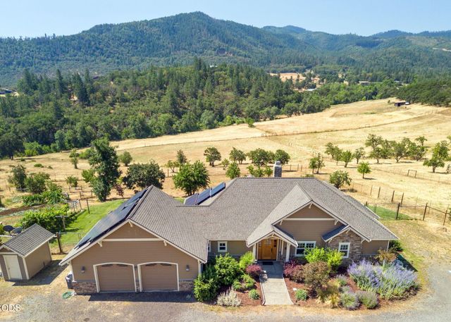 4337 Pioneer Road, Medford, OR 97501