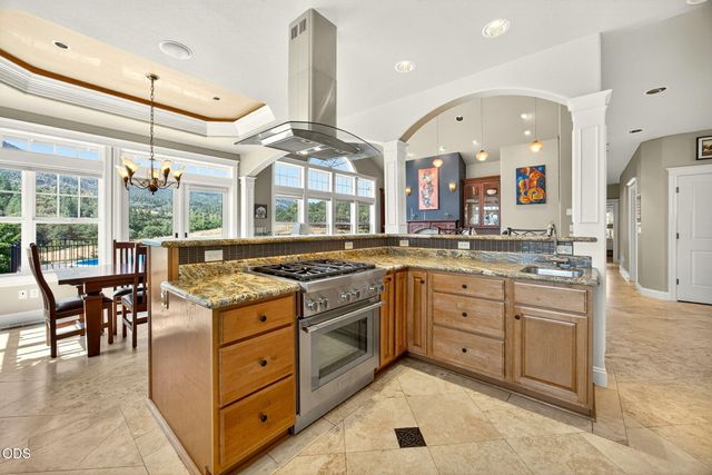 4337 Pioneer Road, Medford, OR 97501