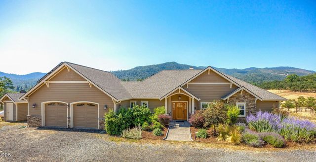 4337 Pioneer Road, Medford, OR 97501
