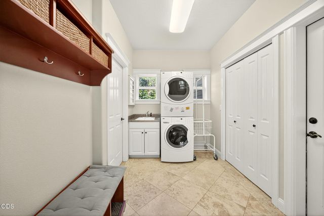 4337 Pioneer Road, Medford, OR 97501