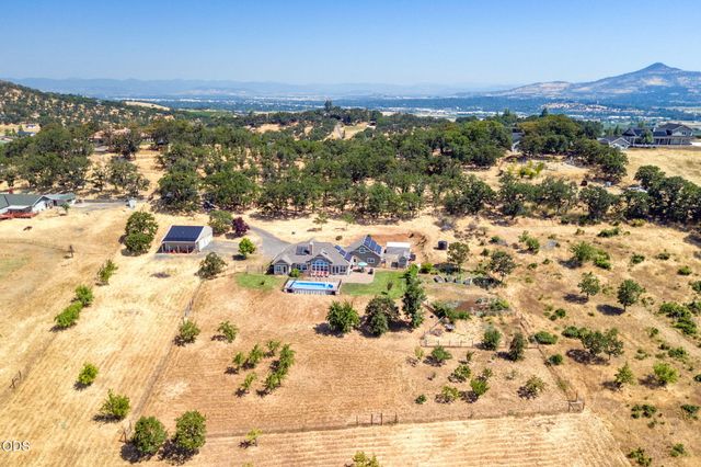 4337 Pioneer Road, Medford, OR 97501