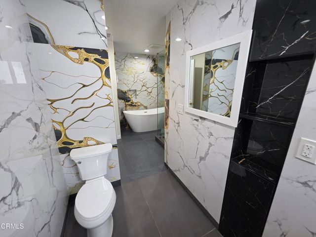 6829 Murietta Avenue, Van Nuys, CA 91405