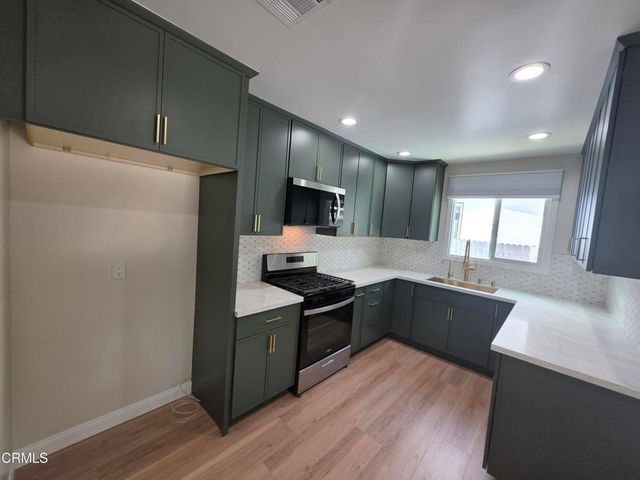 6829 Murietta Avenue, Van Nuys, CA 91405