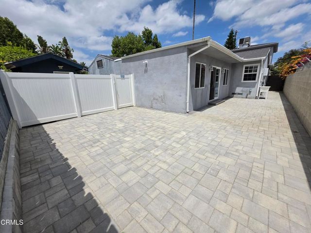 6829 Murietta Avenue, Van Nuys, CA 91405