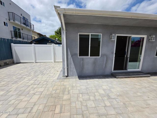 6829 Murietta Avenue, Van Nuys, CA 91405