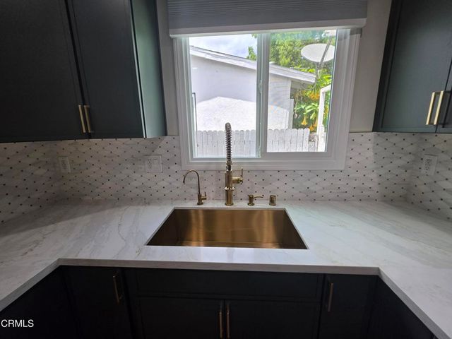 6829 Murietta Avenue, Van Nuys, CA 91405