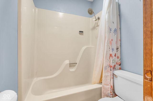 684 E Bonebrake Road, Veedersburg, IN 47987