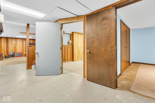 684 E Bonebrake Road, Veedersburg, IN 47987