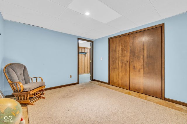 684 E Bonebrake Road, Veedersburg, IN 47987