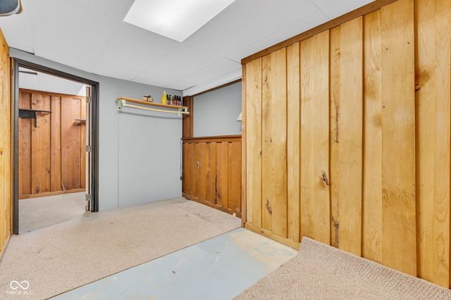 684 E Bonebrake Road, Veedersburg, IN 47987