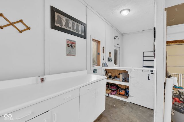 684 E Bonebrake Road, Veedersburg, IN 47987