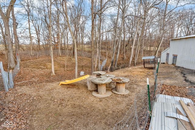 684 E Bonebrake Road, Veedersburg, IN 47987